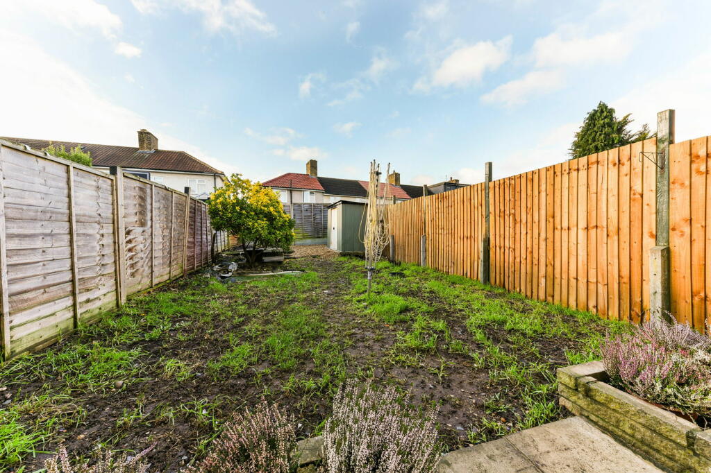 Additional property image - Reigate Road, Bromley, BR1 5JJ