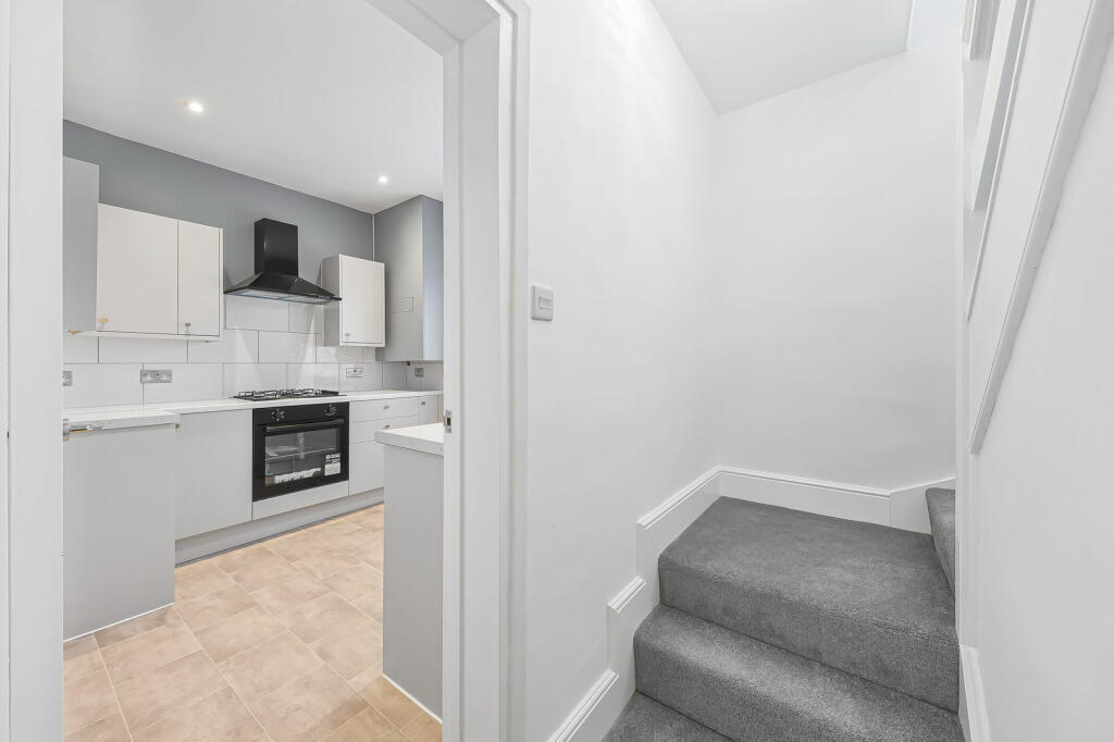 Additional property image - Reigate Road, Bromley, BR1 5JJ