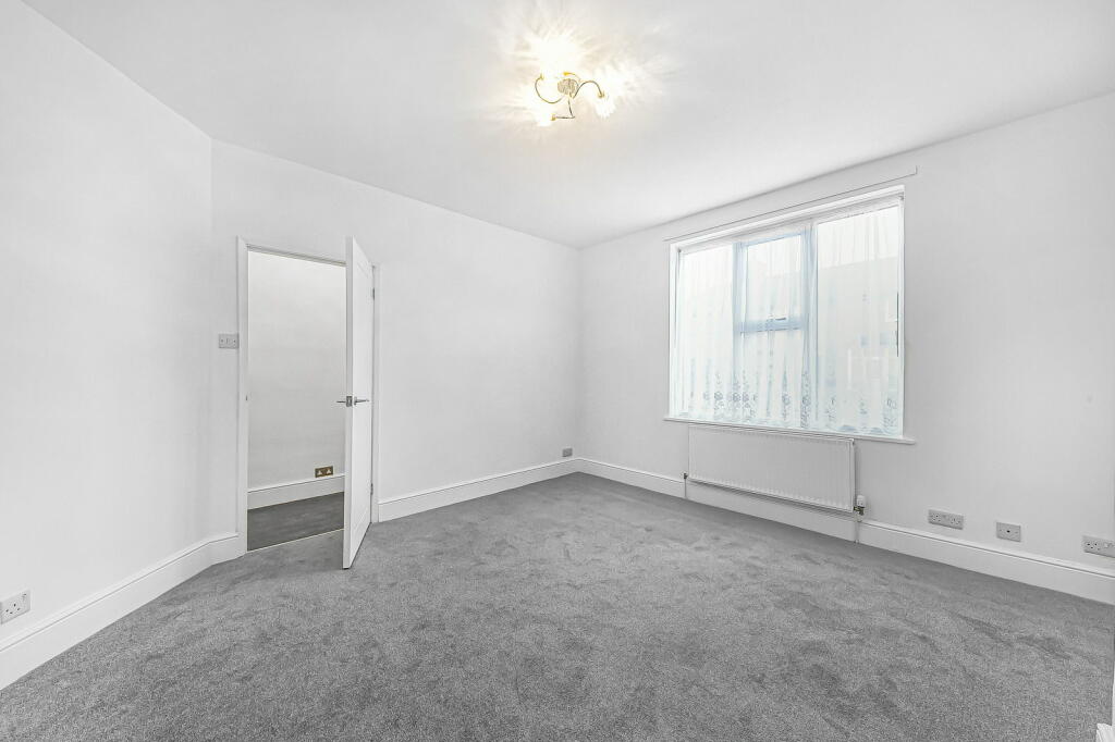 Additional property image - Reigate Road, Bromley, BR1 5JJ