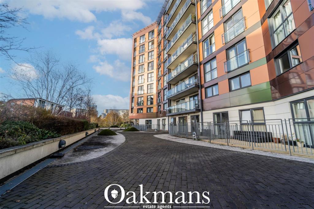 2 bedroom flat for sale in Mason Way, Park Central, Birmingham, B15
