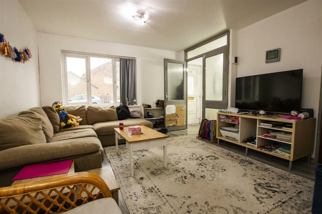 Additional property image - Shooters Close, Birmingham