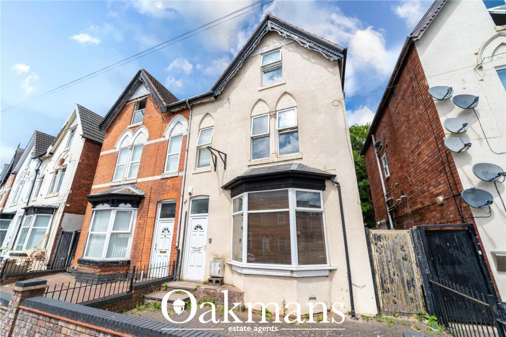 8 bedroom semi-detached house