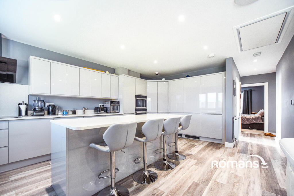 Main image of property: Don Close, Swindon, Wiltshire, SN25