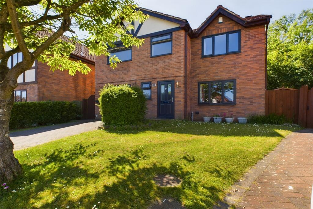 4 bedroom detached house for sale in Fernwood, Coulby Newham