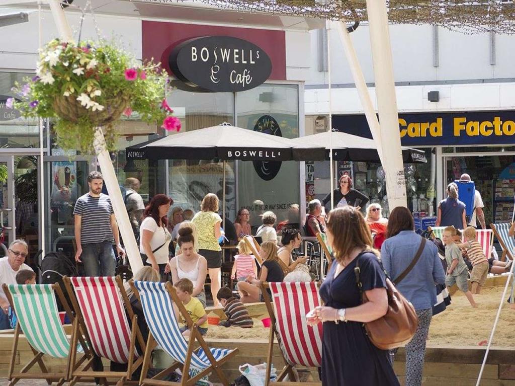 Additional property image - 39 South Parade - Ground & 1st, Yate Shopping Centre, Yate, BS37 4AP