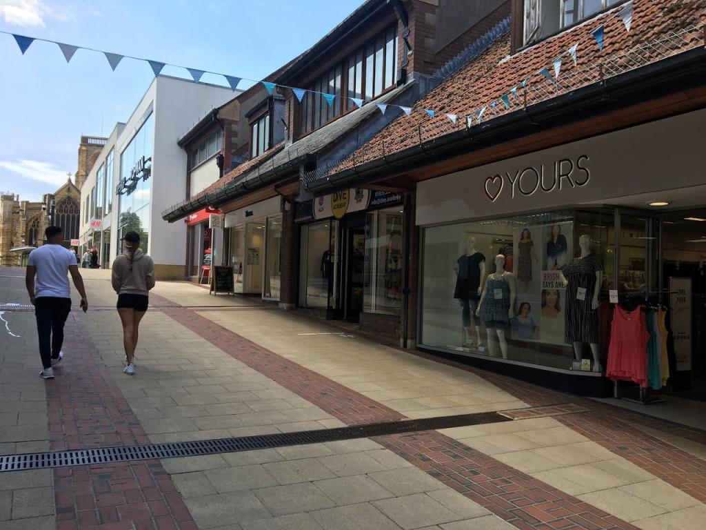 Additional property image - QUEDAM SHOPPING CENTRE, Unit 11, Vicarage Walk, Yeovil, BA20 1EY