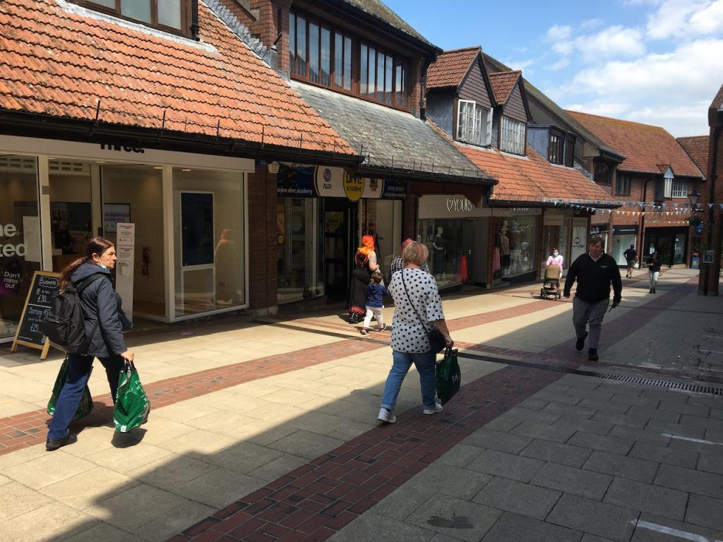 Additional property image - QUEDAM SHOPPING CENTRE, Unit 11, Vicarage Walk, Yeovil, BA20 1EY