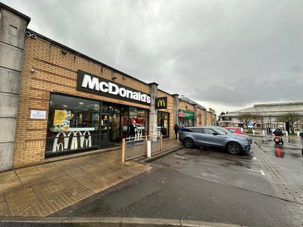 Additional property image - Unit C, 32-34 West Walk, Yate, BS37 4AX