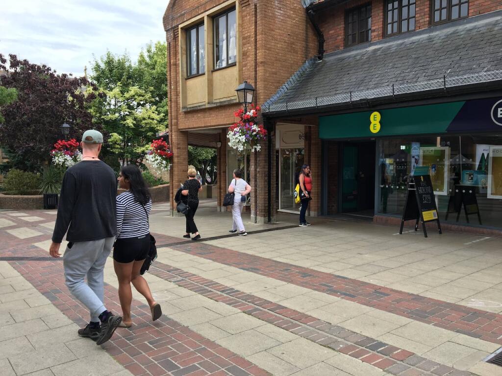 Additional property image - QUEDAM SHOPPING CENTRE, Unit 33, Vicarage Walk, Yeovil, BA20 1EY