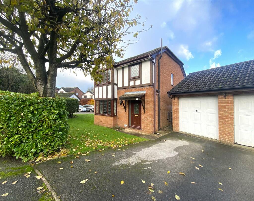 3 bedroom detached house for sale in Quayside, Congleton, CW12