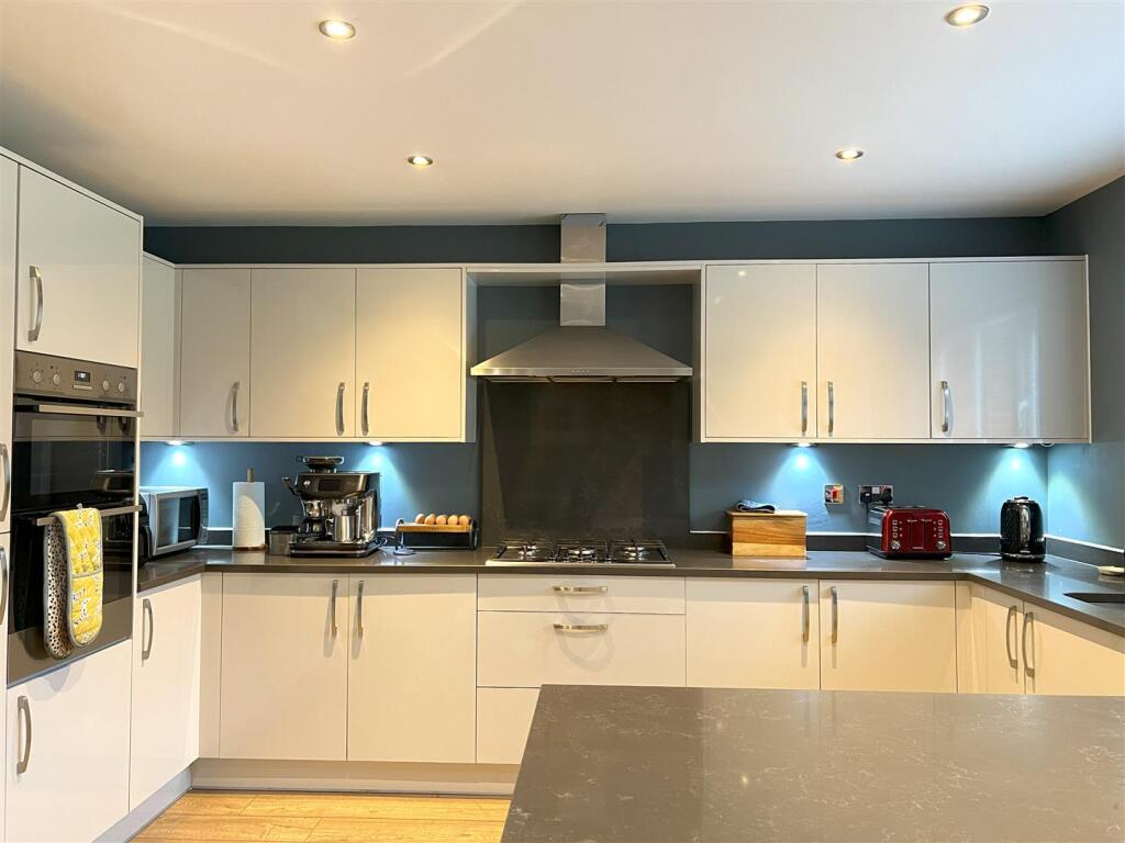 Additional property image - Forge Wood Close, Congleton
