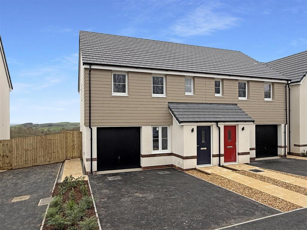 Main image of property: Abbotsham Park, Bideford