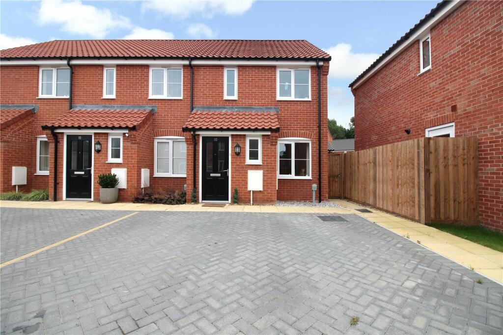 2 bedroom end of terrace house for sale in Sheppard Drove, Wymondham