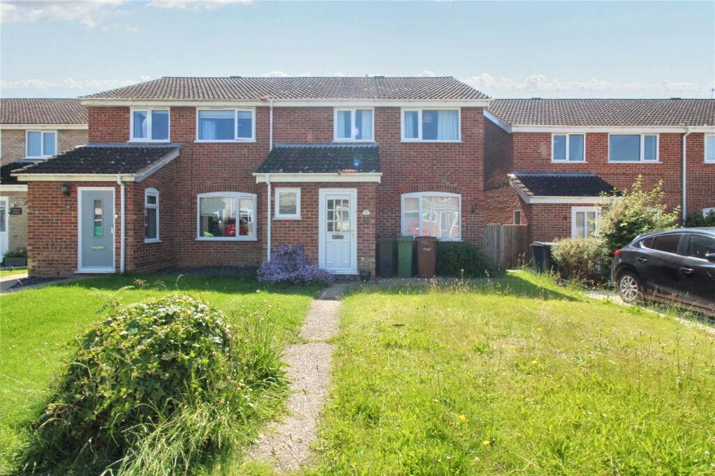 3 bedroom semidetached house for sale in Priory Road, Hethersett