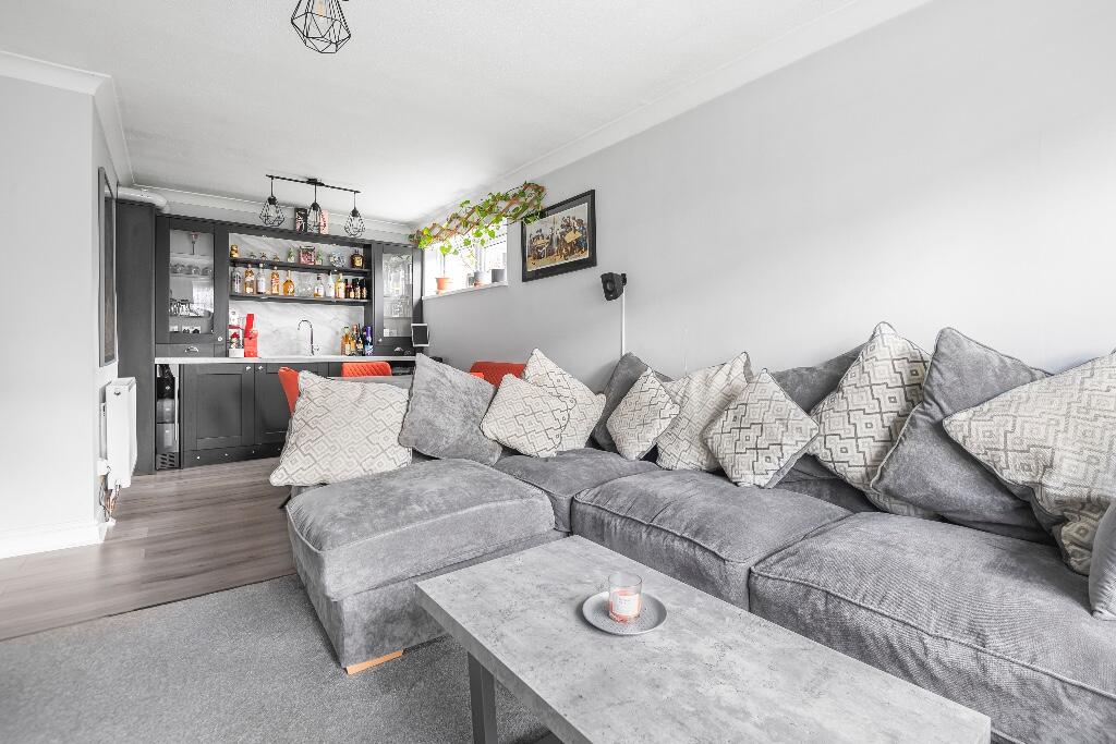 Main image of property: Mortlake Close, London, CR0