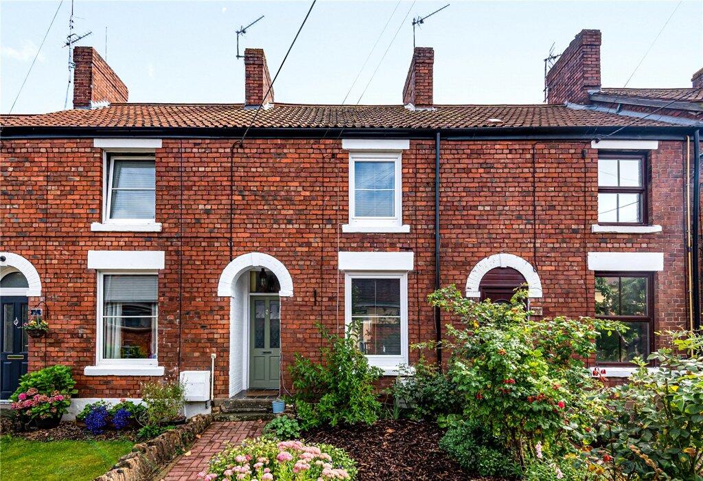 2 bedroom terraced house for sale in Forest Road, Melksham, SN12
