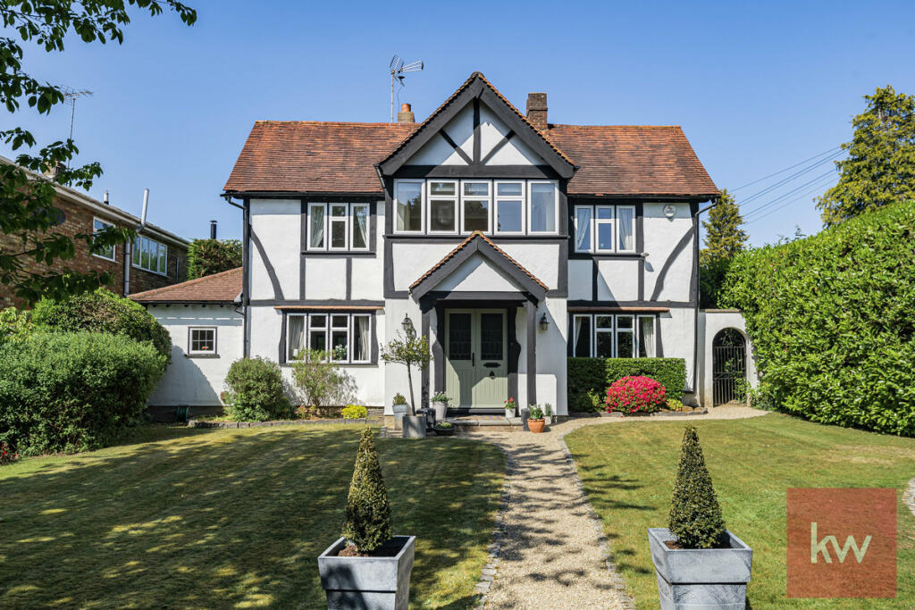 Main image of property: Copthall Lane, Chalfont St Peter, Gerrards Cross, SL9
