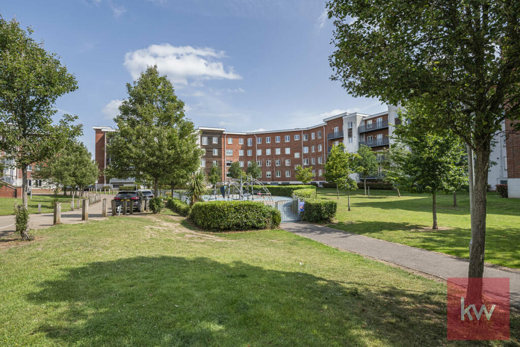 Main image of property: Kingsquarter, Maidenhead, SL6