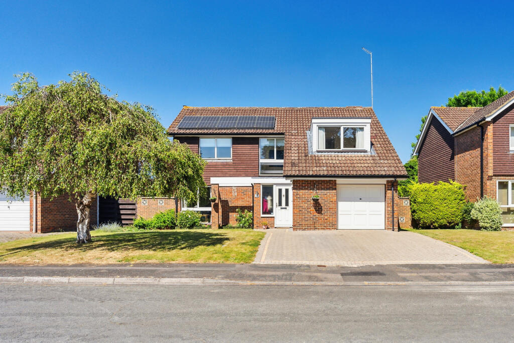 Main image of property: Ashley Park, Maidenhead, SL6