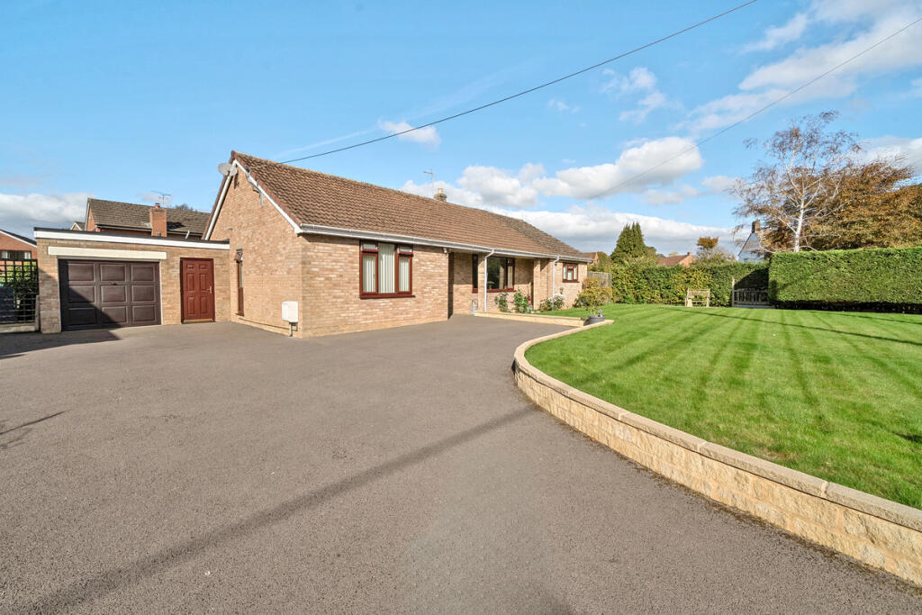 Main image of property: Moorend Lane, Slimbridge, GL2