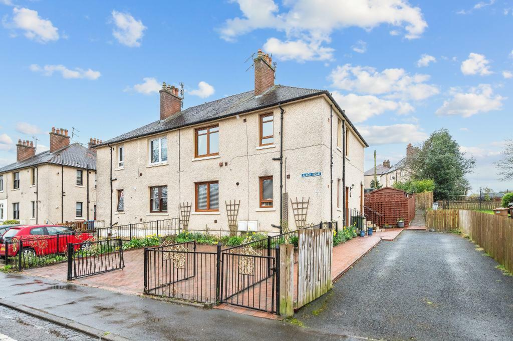 2 bedroom flat for sale in Alloa Road, Carron, FK5 4JU, FK5