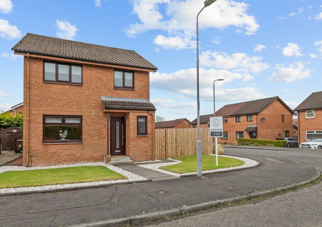 3 bedroom detached house for sale in Blenheim Place, Stenhousemuir