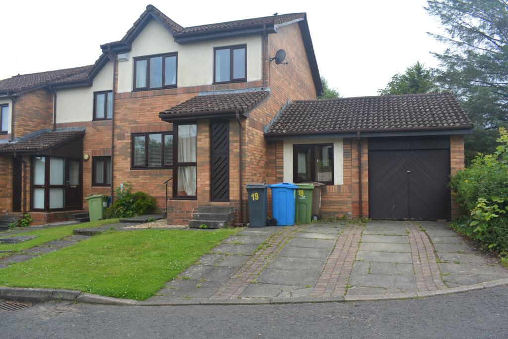 Main image of property: 19 The Paddock, Clarkston, Glasgow, G76 8SL