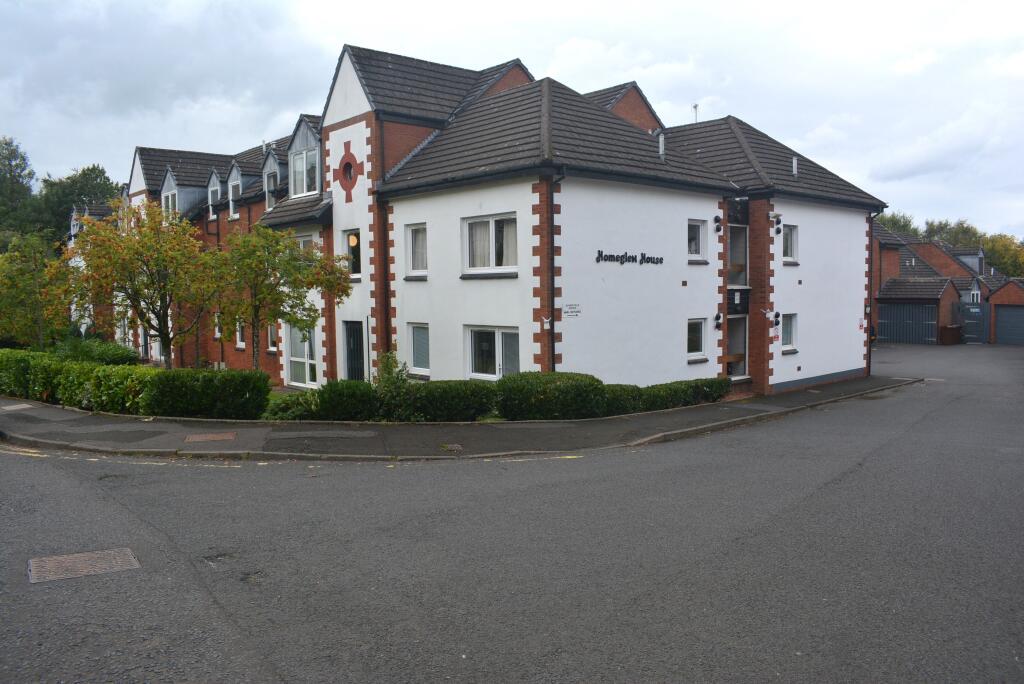 Main image of property: Flat 40, Homeglen House, 39 Maryville Avenue, Giffnock, Glasgow, G46 7NF
