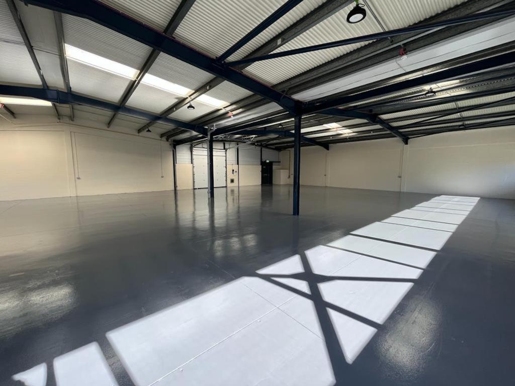 Light industrial facility to lease in Langlands Business Park