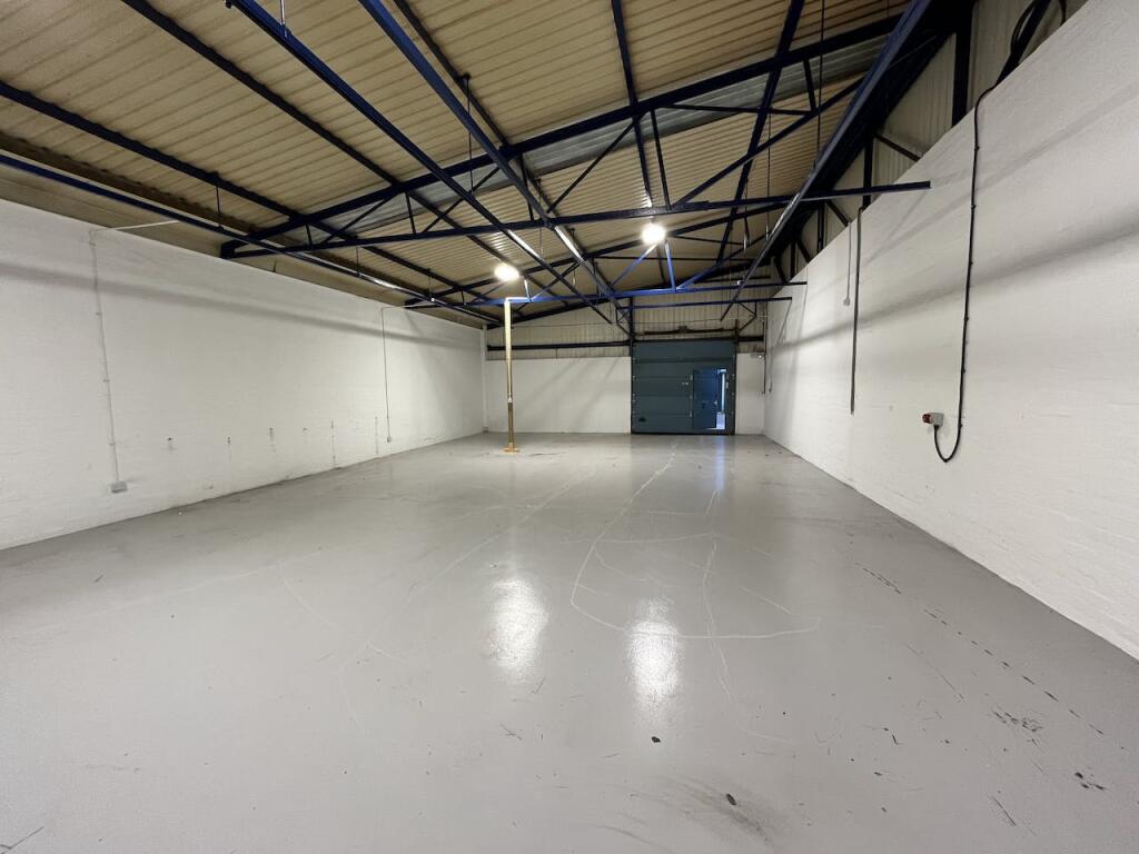 Light industrial facility to lease in Carbrain Industrial Estate