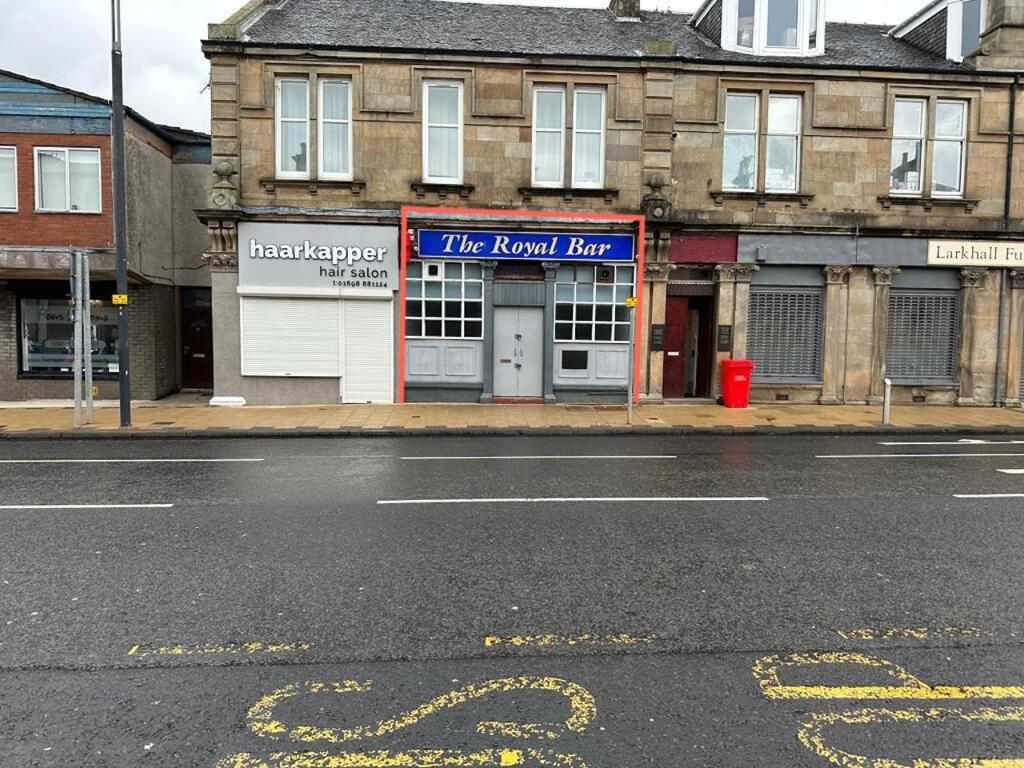 Leisure facility for sale in The Royal Bar, 6 London Street, Larkhall