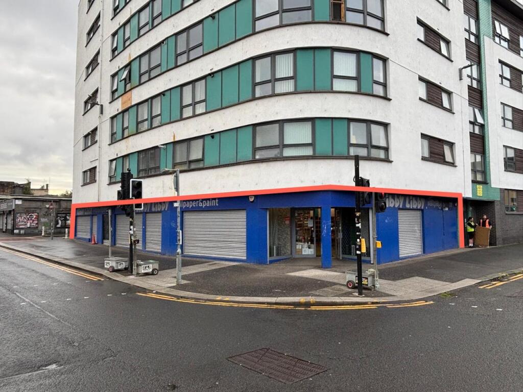Main image of property: 126 - 130 Gallowgate, Glasgow, G1 5AU