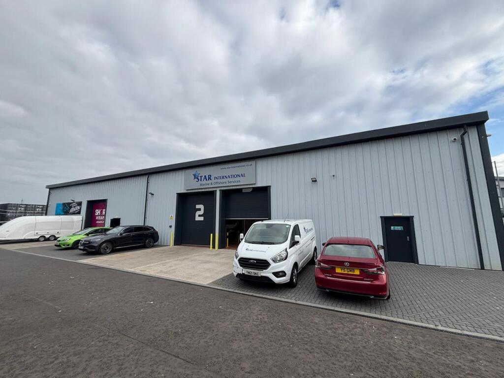 Main image of property: 224 Carnegie Road, Hillington Park, Glasgow, G52 4NA