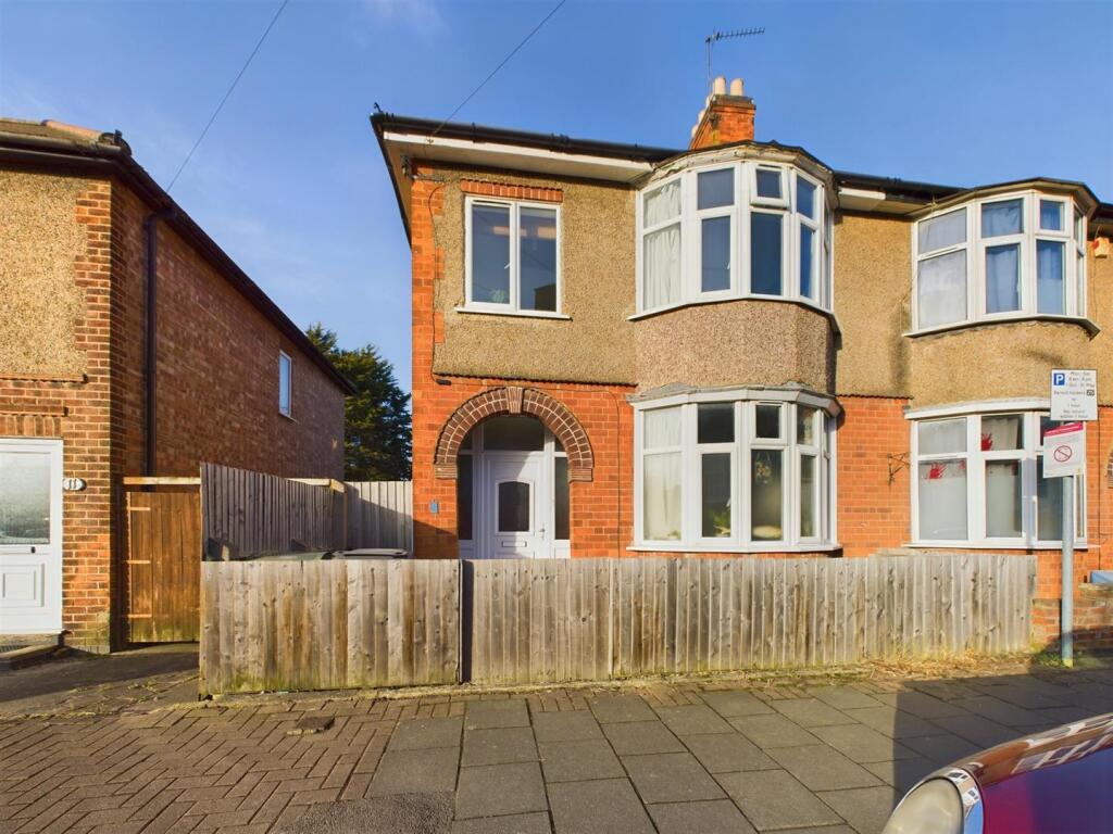 Main image of property: Rosebery Street, Loughborough, LE11 5DX