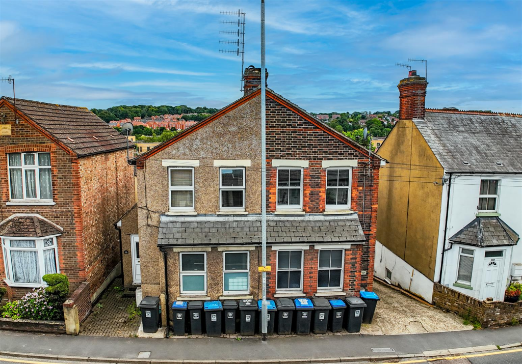 Main image of property: Lawn Lane, Hemel Hempstead, HP3