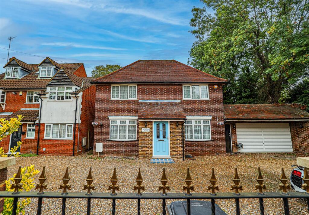 Main image of property: Leverstock Green Road, Hemel Hempstead, HP2