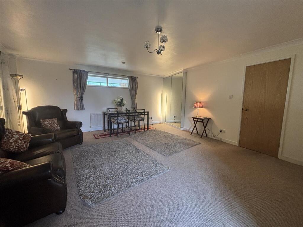 Additional property image - The Crescent, Llandaff
