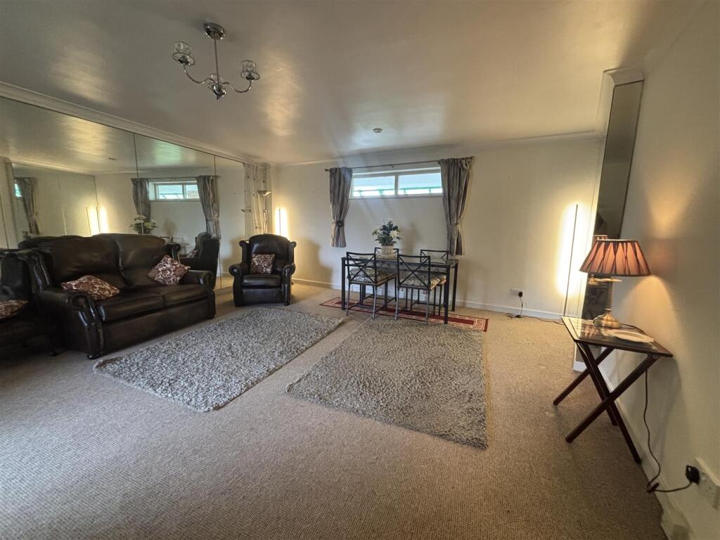 Additional property image - The Crescent, Llandaff