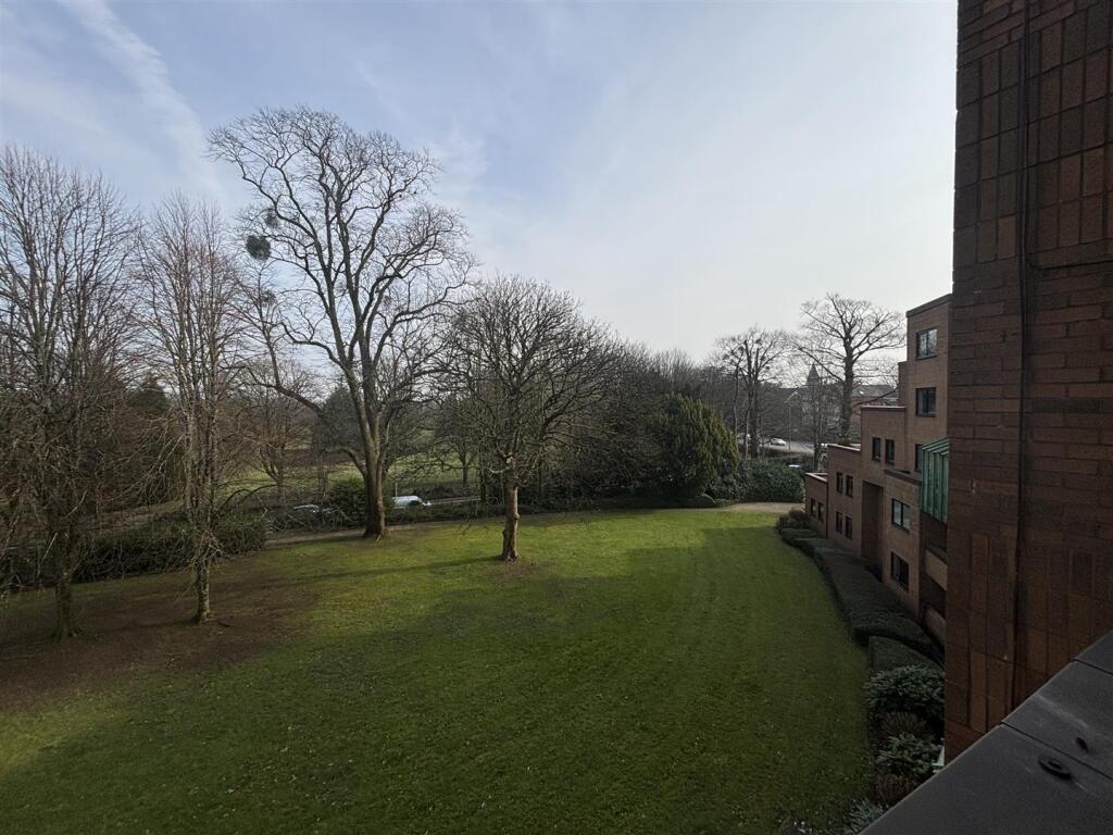 Additional property image - The Crescent, Llandaff