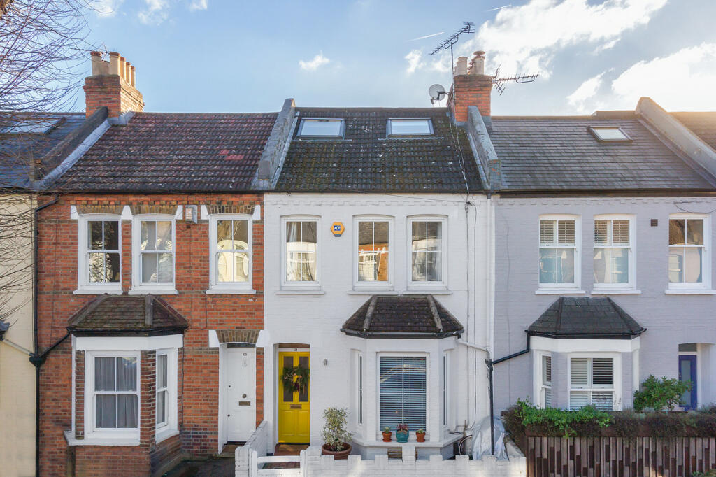 3 bedroom terraced house for sale in Waldeck Road, Chiswick, W4