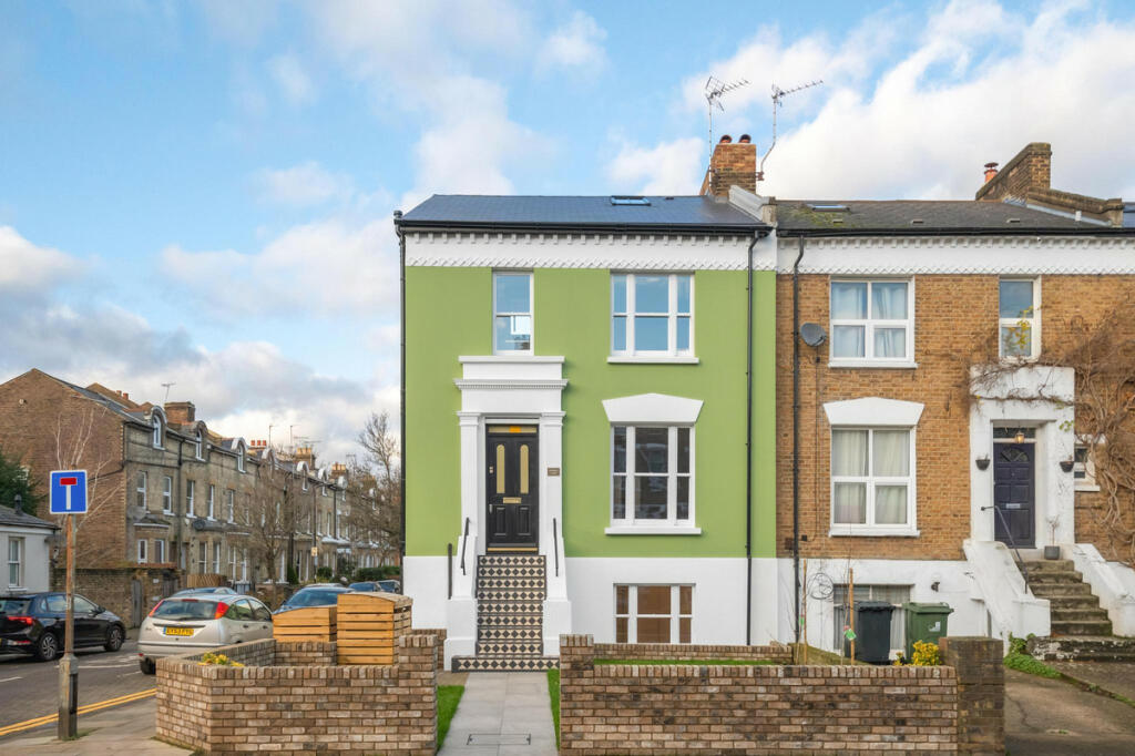 Main image of property: The Grove, London, W5