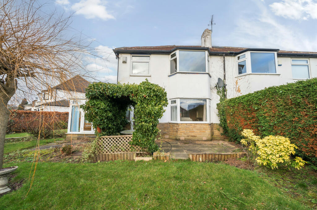 3 bedroom semidetached house for sale in Ringwood Avenue, Whinmoor