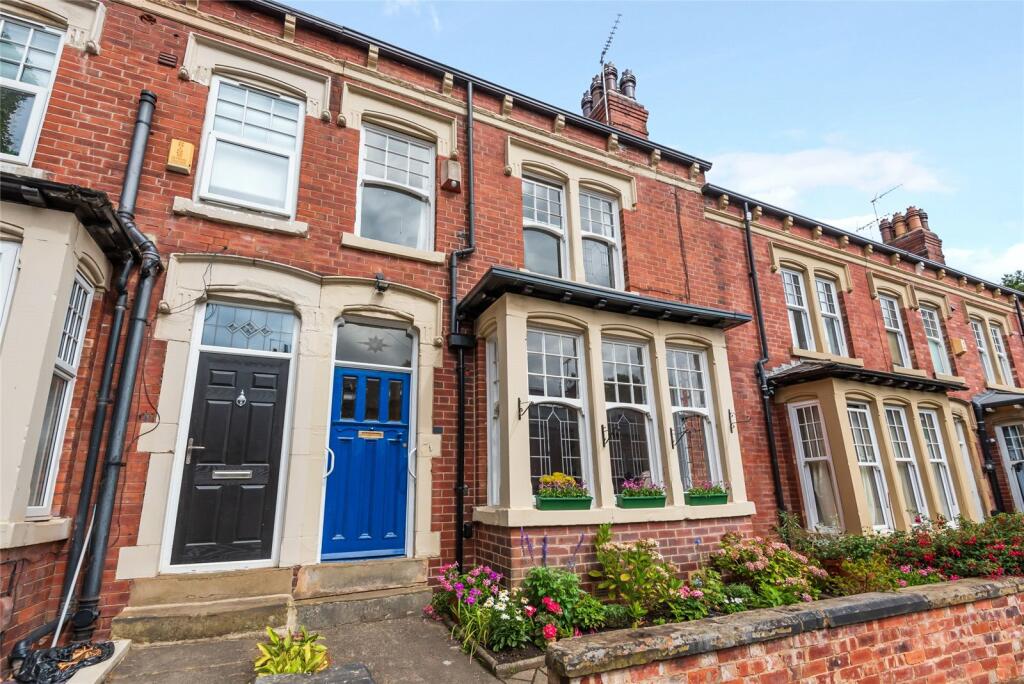 4 bedroom terraced house for sale in Grove Gardens, Headingley, Leeds, LS6