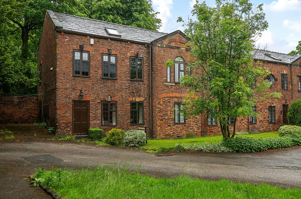1 bedroom flat for sale in The Coach House, Chapel Allerton Hall, King