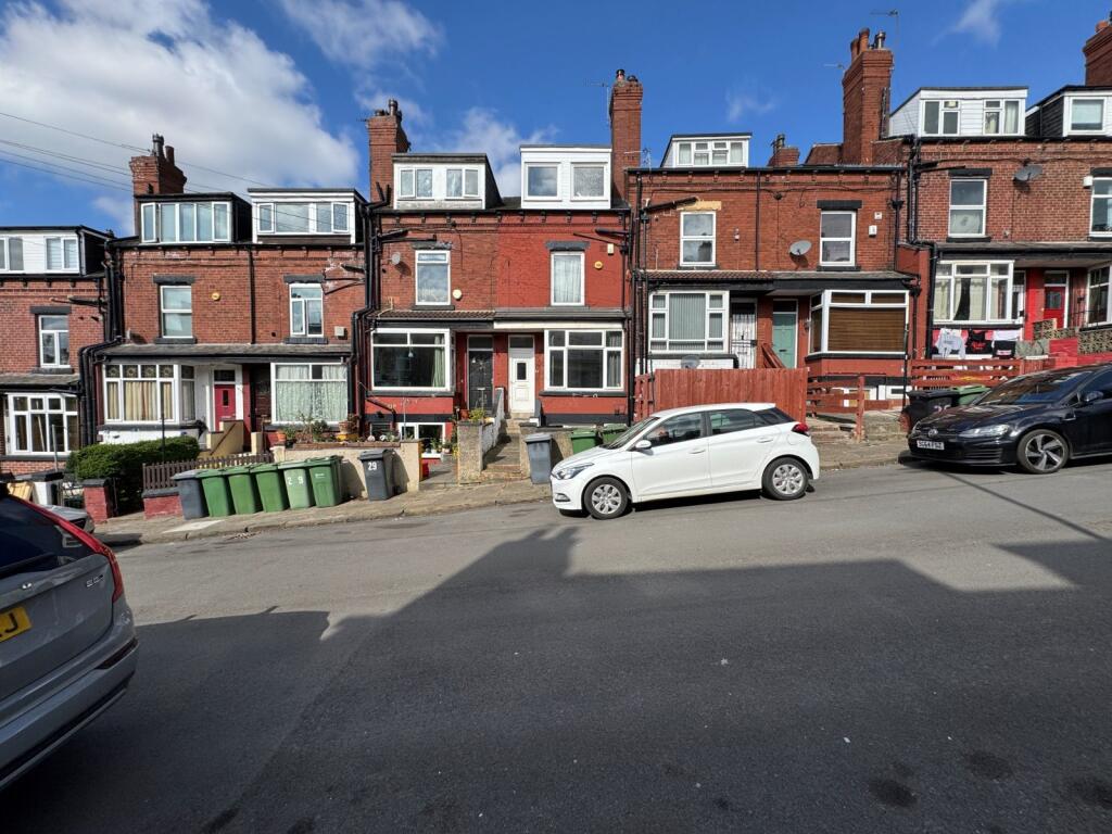 Main image of property: Elsham Terrace, Burley, Leeds, LS4