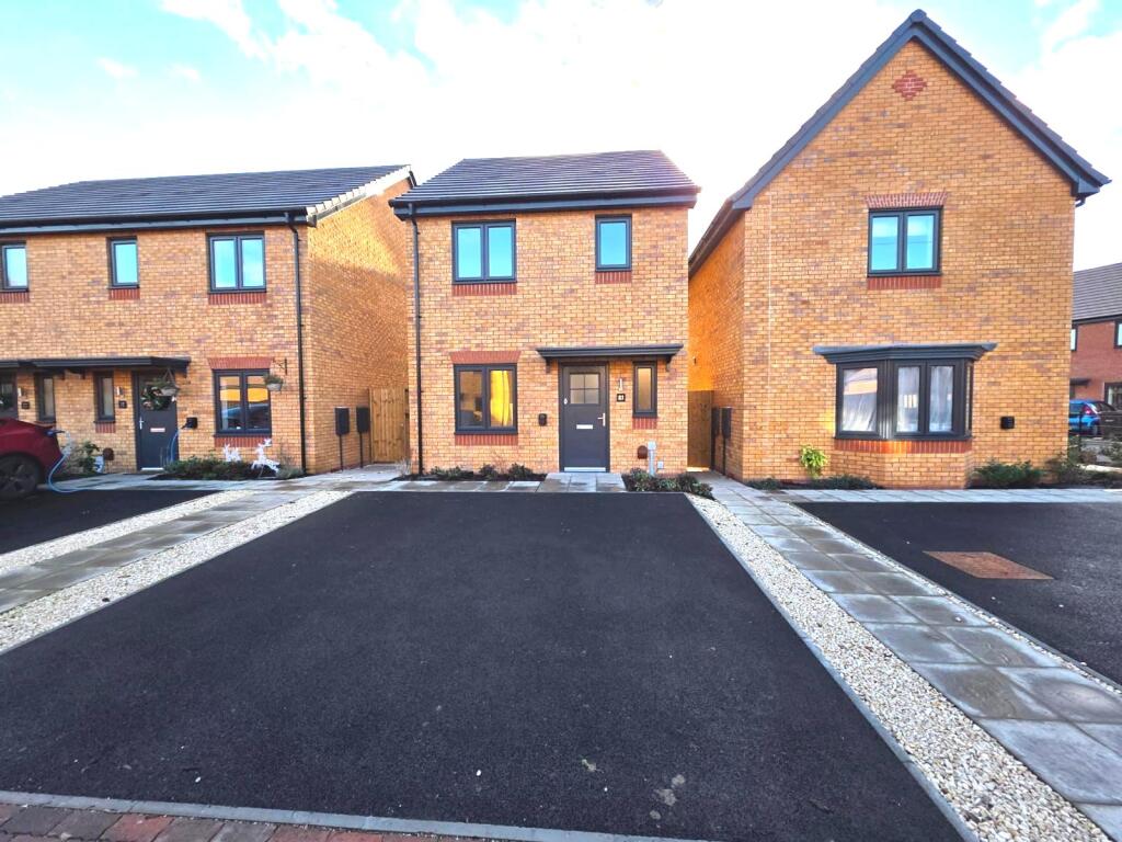 Main image of property: Whitebeam Way, Stafford, ST17 4GG