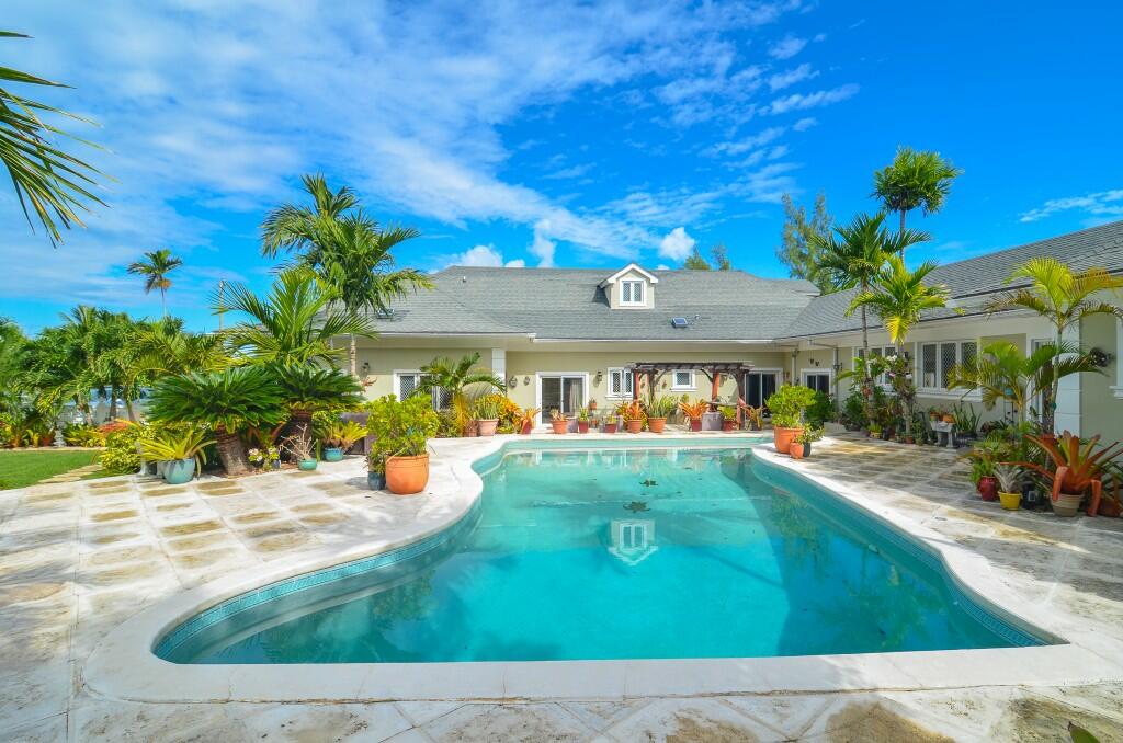 4 bedroom detached house for sale in Nassau, The Bahamas