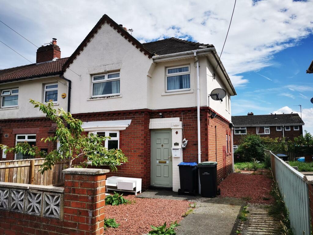 3 bedroom semidetached house for rent in Briardale, Consett, DH8