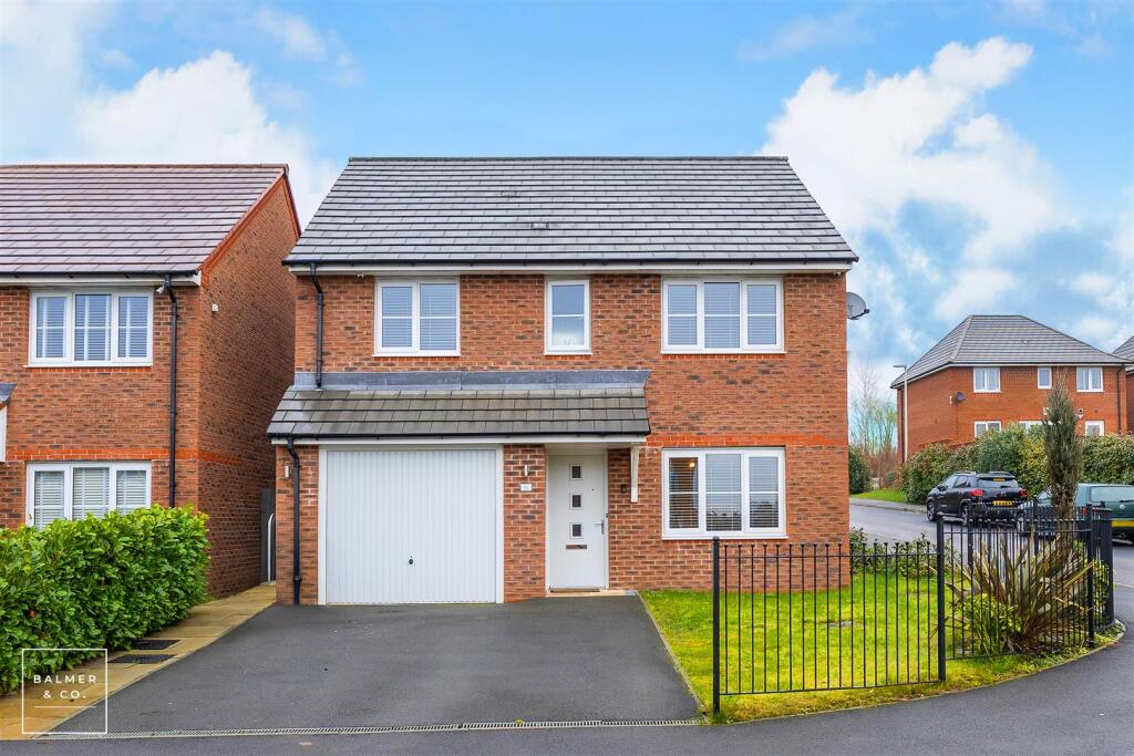 Main image of property: Garrett Meadow, Tyldesley, M29