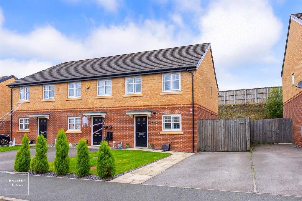Main image of property: Field Hurst Croft, Atherton, M46